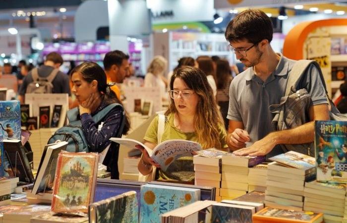 What are the best -selling books at the Book Fair?