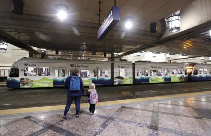 Judge suspends Trump restrictions on public transport and subsidies for homeless