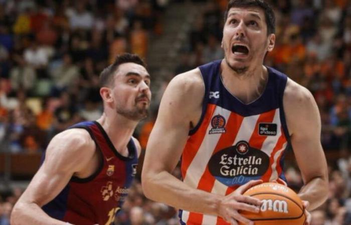 Barça Claudica against a heroic coruña
