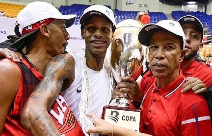 I woke up yesterday with the news that the square is the basketball champion and I was glad