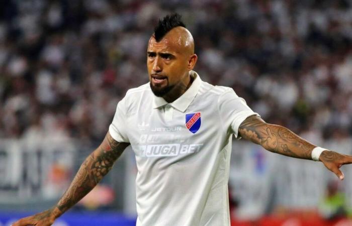 Arturo Vidal discards crazy theory of colo colo fans