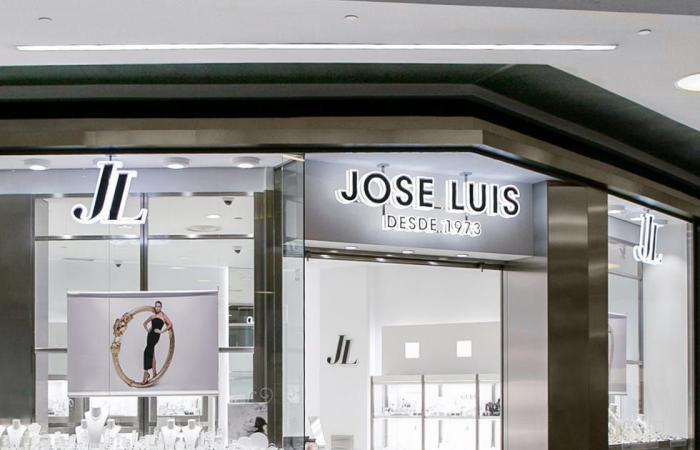Jose Luis Joyero, the Spanish fashion firm among women 20 and 70 years old