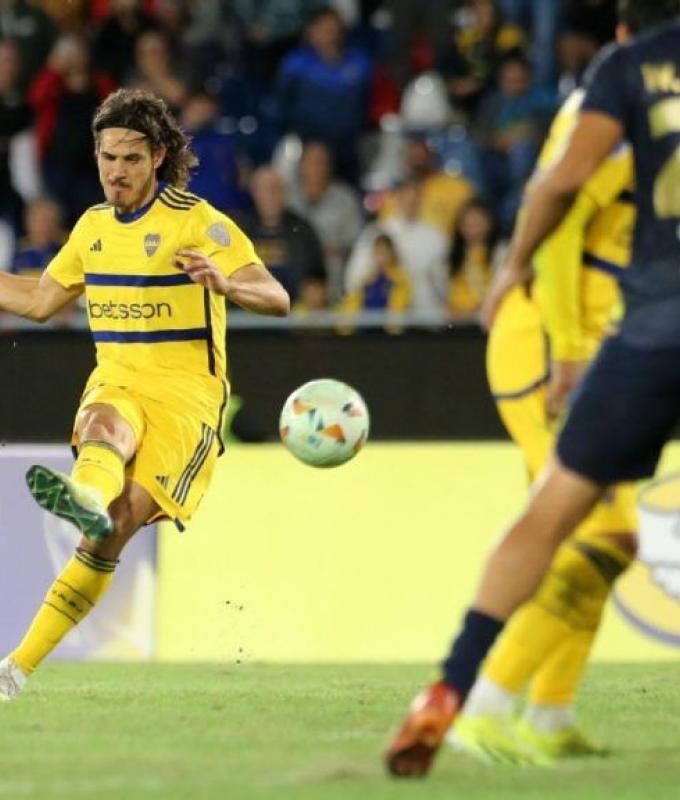 Cavani rescued Boca with a great goal and gave them a key victory against Trinidense