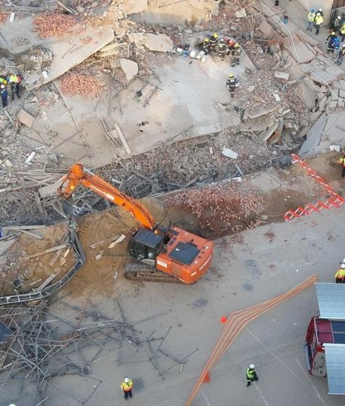 George building collapse: Authorities review figures