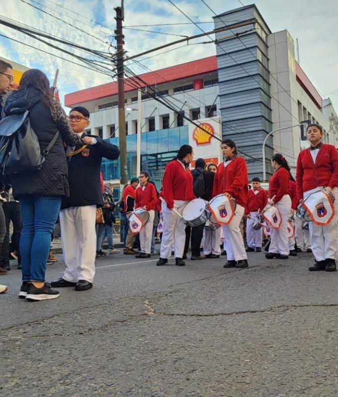 Massive school parade in honor of the Naval Glories in Plaza Sotomayor in Valparaíso – G5noticias