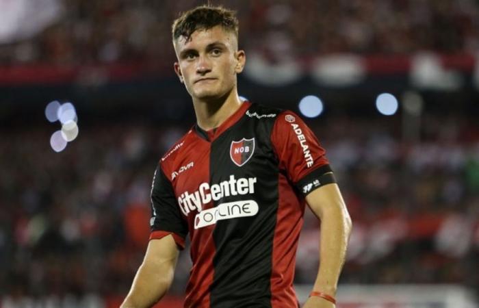 The player who emerged from Newells Martín Luciano suffered a shocking accident when his vehicle overturned