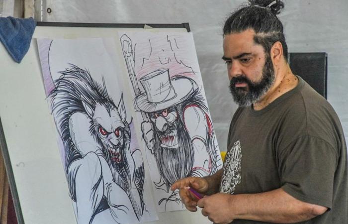 Maco Pacheco revealed his art at the Book Fair