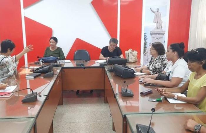 Government visit examines main economic development projects in Cienfuegos