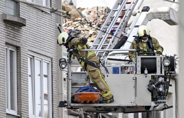 Two Spaniards, a woman and her 10-year-old daughter, among those killed by an explosion in Belgium