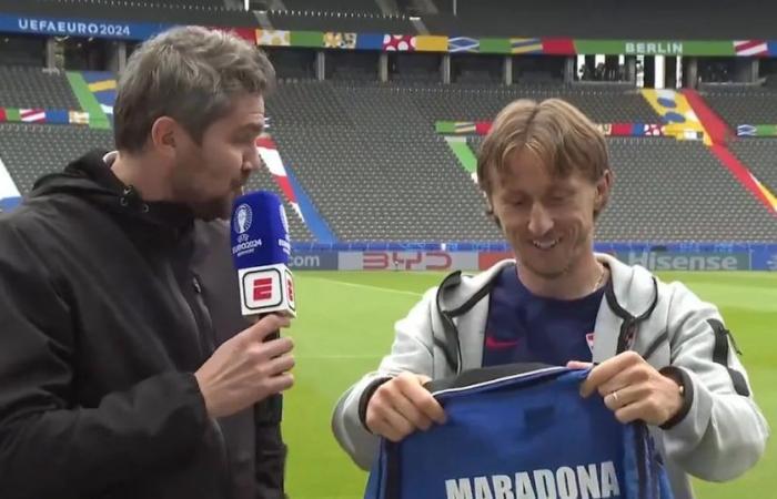 Luka Modric contradicted Mbappé about his Euro Cup phrase and was dazzled when they gave him a Maradona shirt