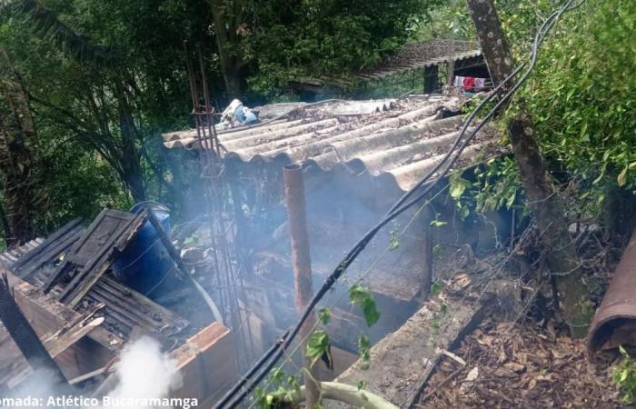 Fire consumed a home in rural area of ​​Bucaramanga
