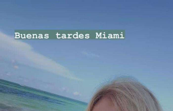 At 71 years old, Graciela Alfano paralyzes Miami with her beach transparencies