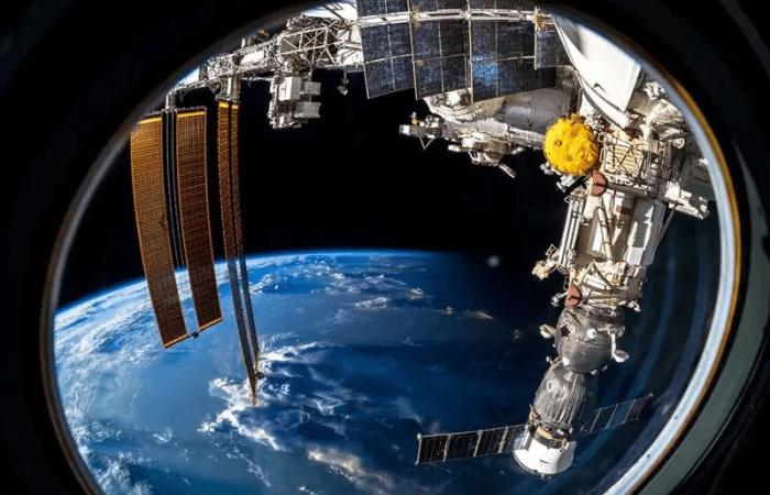 By mistake, NASA transmits a request for help from an astronaut