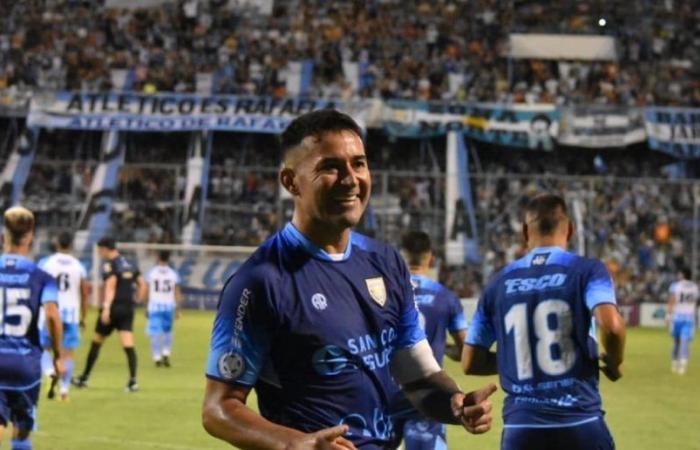 “Pulga” stays in Jujuy and they offered “Taca” Bieler in Colón