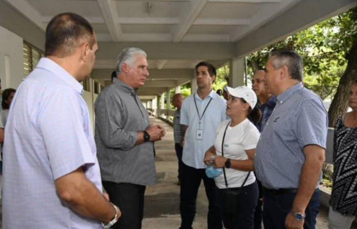 Radio Havana Cuba | President Díaz-Canel on a tour of Havana