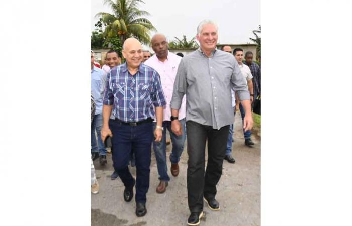 President of Cuba toured the capital’s municipality (+Photos)