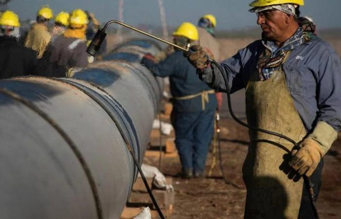 With credit from the Development Bank of Latin America, a key work to supply gas to 7 provinces in the north and center of the country advances