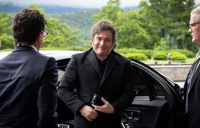Javier Milei was received by Volodimir Zelensky in Switzerland and is already participating in the Global Peace Summit