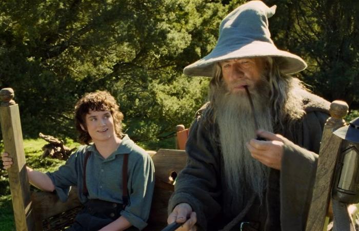 The rare deleted scene from ‘The Lord of the Rings’ in which Gandalf teaches Sindarin to Frodo, or tries to