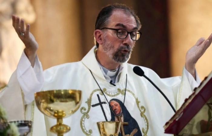 Bishop Carrara apologized for the chants against the government at a mass | “The country is not for sale” was heard in a church
