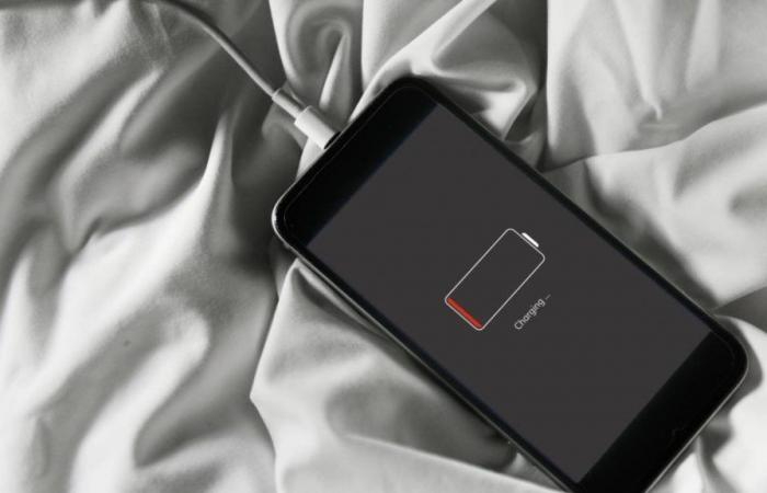 Recommendations to avoid accidents when charging phones