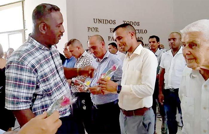 They pay tribute to prominent fathers of Las Tunas