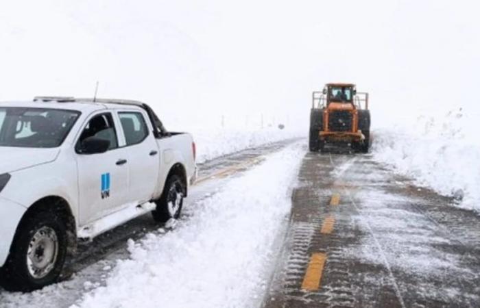 Due to the heavy snowfall in Mendoza, the Cristo Redentor pass in Mendoza will continue to be closed