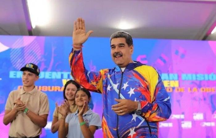 Maduro seeks to reinvent himself to leave behind his image of a despot