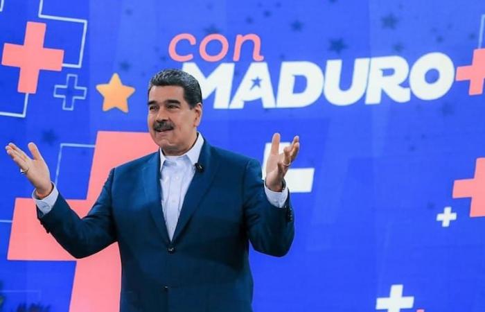 Mysticism, karaoke and fake news, Nicolás Maduro’s weapons to climb in the polls