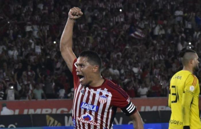 Carlos Bacca won his fourth Golden Boot with Junior and set two records