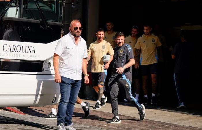 Messi and the Argentine team left for their first training session in Atlanta