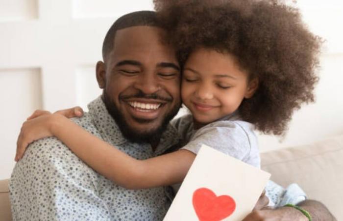 Cards, GIFS and phrases for Father’s Day 2024: Original greetings to dedicate to dad today | ANSWERS