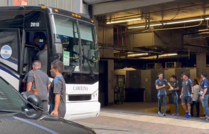 Messi and the Argentine team left for their first training session in Atlanta