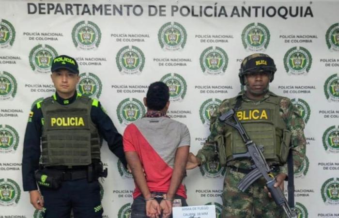They capture the alleged leader of the Agc in Valdivia and Tarazá
