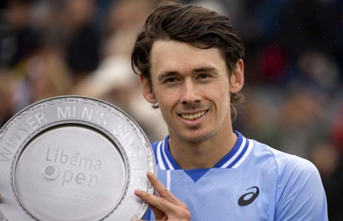 In Hertogenbosch, De Minaur lifted his ninth trophy and will reach his best historical ranking