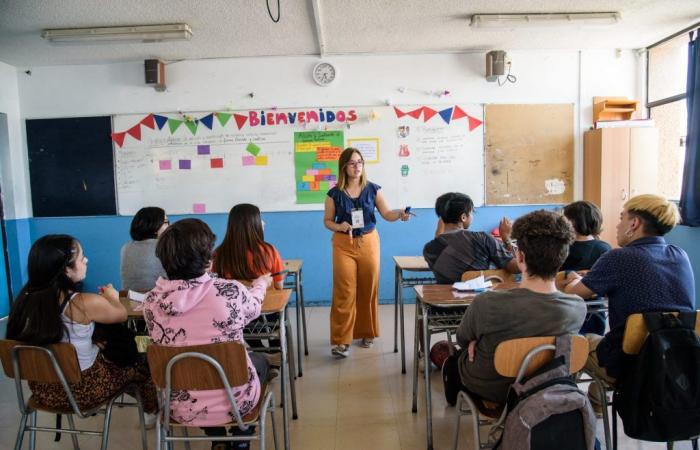 “Teaching you learn”: Enseña Chile seeks young people willing to transform the country