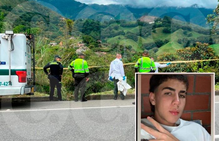 A teenager who left his home in Envigado towards a barbershop was found dead on Barbosa Street