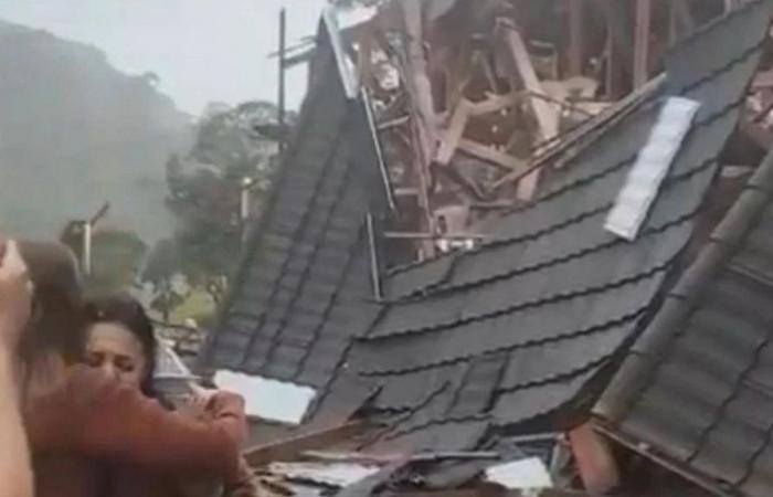 Heavy rains in southern Brazil: a famous grotto collapsed when a mass began