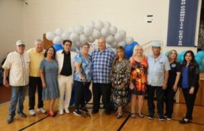 Seniors enjoy a special Father’s Day celebration June 12 – Town of Cicero, IL