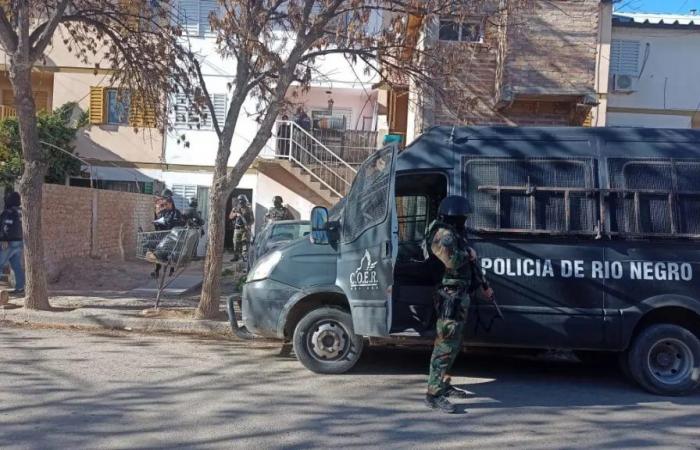 Río Negro police officers dismantled a dangerous criminal gang. Seven criminals – Más Río Negro