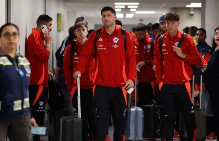 The first group of the Chilean team arrived in the United States to prepare for the debut against Peru