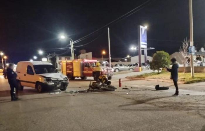 two injured after collision between motorcycle and vehicle (VIDEO) » El Valle Online