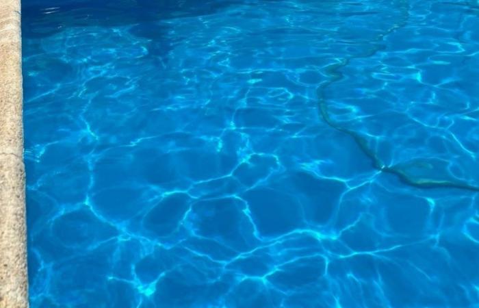A two-year-old girl drowns in a pool in Baena (Córdoba) during a family party