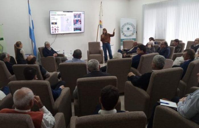 Barbechando presented in Paraná Interparty Legislative Space for Agriculture – Agroindustry