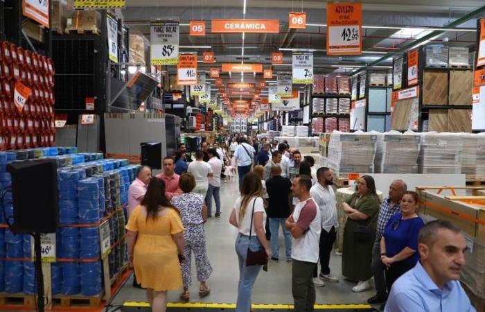 OBRAMAT CÓRDOBA | 8,500 square meters and 120 jobs: Obramat inaugurates its DIY center in Córdoba