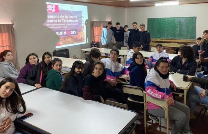 Senasa goes to School: More than 500 students were informed about trichinosis