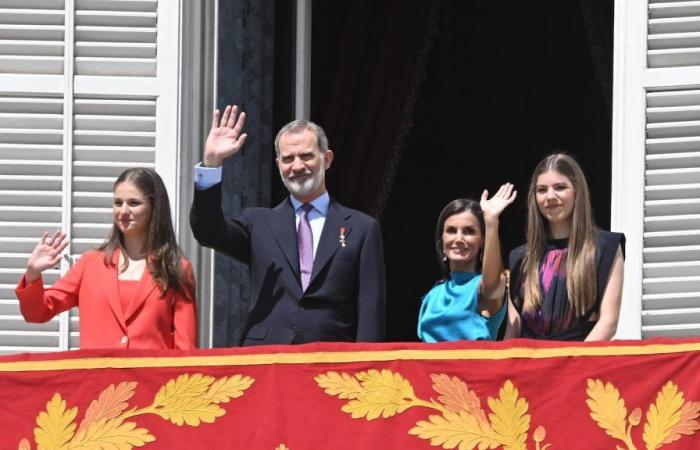 Princess Leonor winks at her father, King Felipe VI, on the anniversary of his proclamation