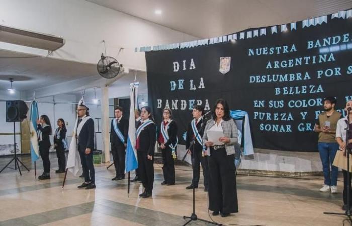 Rodríguez participated in the Pledge of Allegiance to the Flag of students of the SISAIANI Institute