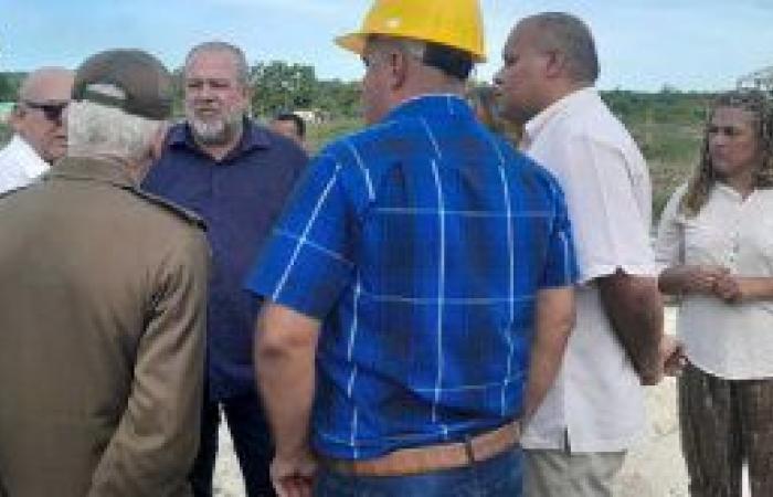 Prime Minister of Cuba at the Siguaney cement factory (+photos) – Escambray