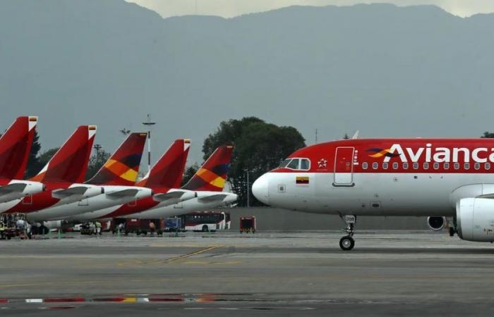Avianca passenger on a flight between Colombia and the United States furious with the airline because they resold his chair: “Is it that my money is not worth it?”